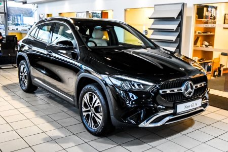 2026 Mercedes-Benz GLA Demo 200d Progressive Auto