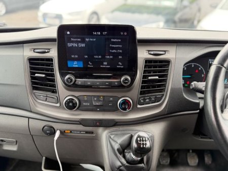 2022 Ford Transit - photo 9