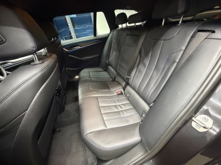 2022 BMW 5-Series - photo 31