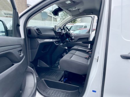 2024 Toyota Proace - photo 22