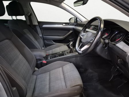 2022 Volkswagen Passat - photo 17