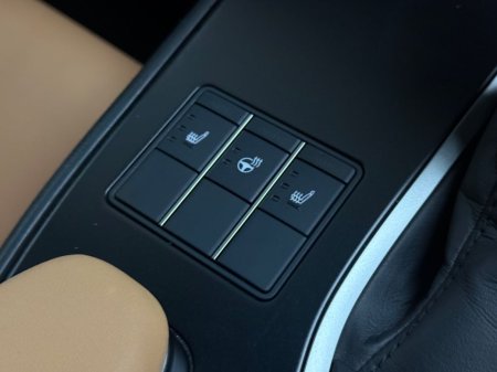 2023 Lexus UX - photo 23