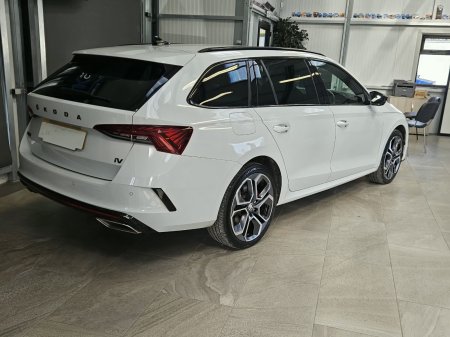 2022 Skoda Octavia - photo 3