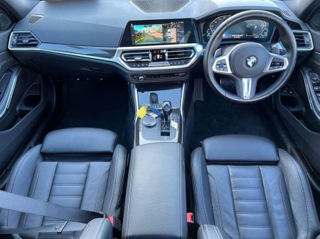 2021 BMW 3-Series - photo 10