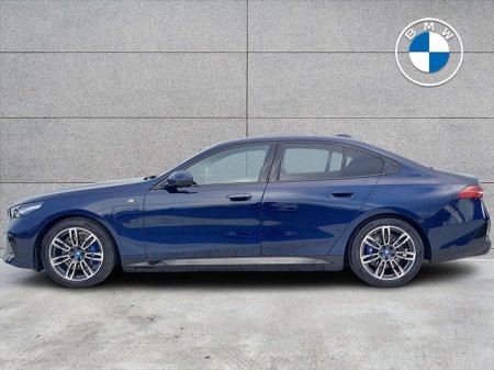 2026 BMW 5-Series - photo 3