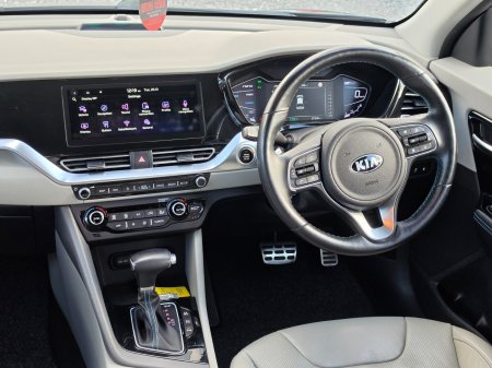 2020 Kia Niro - photo 9