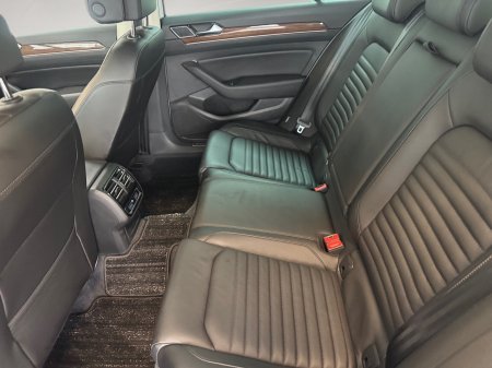 2018 Volkswagen Passat - photo 16