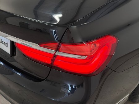 2018 BMW 7-Series - photo 19