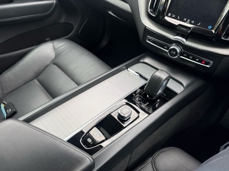 2024 Volvo XC60 - photo 10