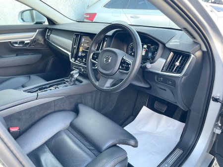 2020 Volvo S90 - photo 9