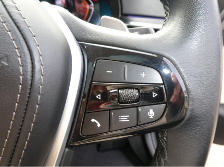 2023 BMW 5-Series - photo 29