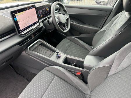 2026 Volkswagen T-Roc - photo 2