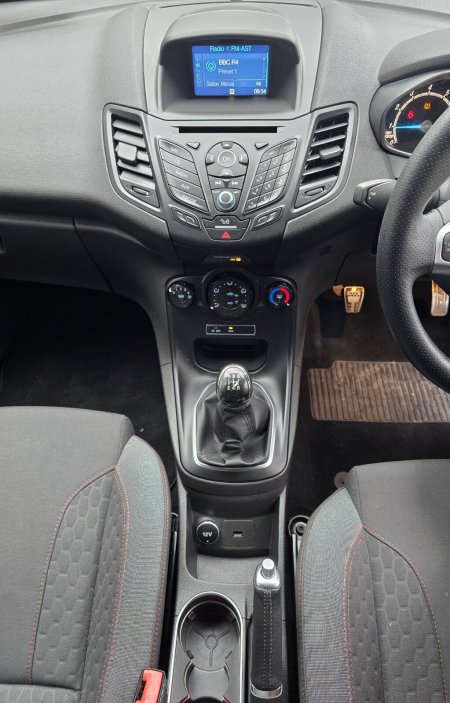 2017 Ford Fiesta - photo 13