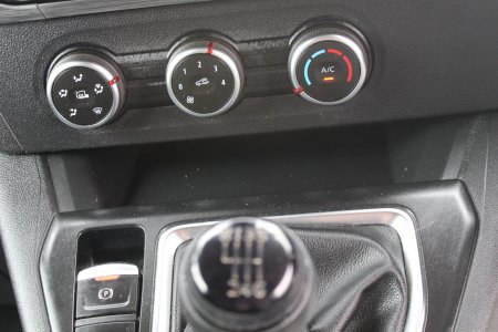2024 Renault Kangoo - photo 24