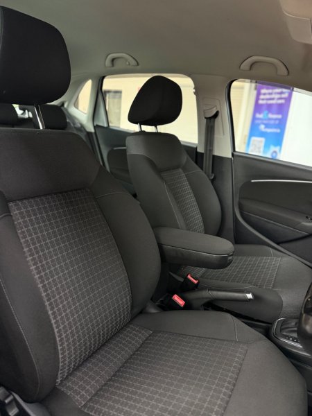 2015 Volkswagen Polo - photo 8