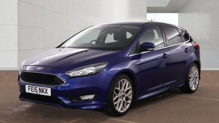 2015 Ford Focus - photo 2