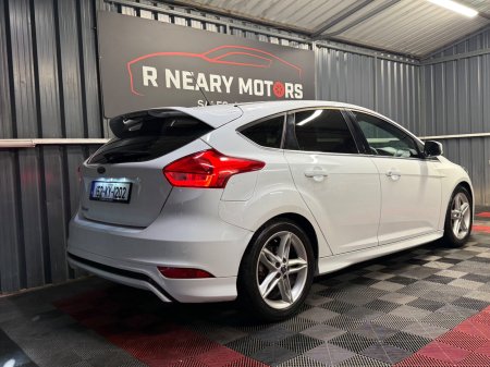 2015 Ford Focus - photo 3