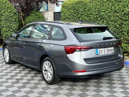 2023 Skoda Octavia - photo 5