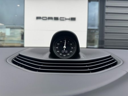 2026 Porsche Taycan - photo 12