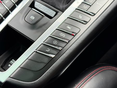 2021 Porsche Macan - photo 15