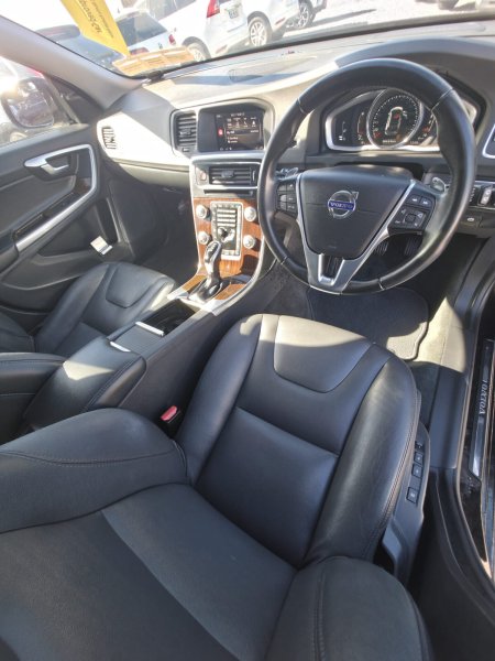 2018 Volvo V60 - photo 9