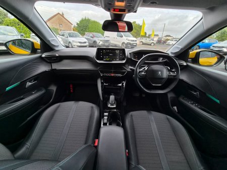 2021 Peugeot 208 - photo 12