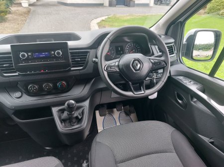 2023 Renault Trafic - photo 9
