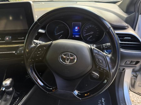 2017 Toyota C-HR - photo 10