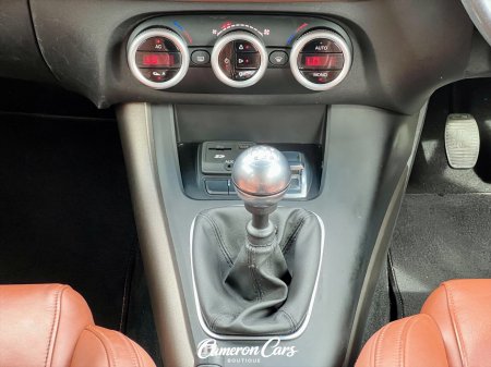 2014 Alfa Romeo Giulietta - photo 31