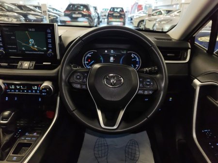 2022 Toyota RAV4 - photo 9
