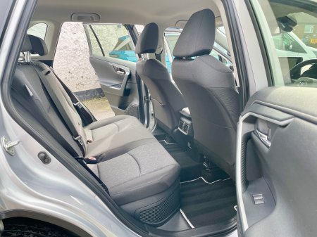 2024 Toyota RAV4 - photo 4