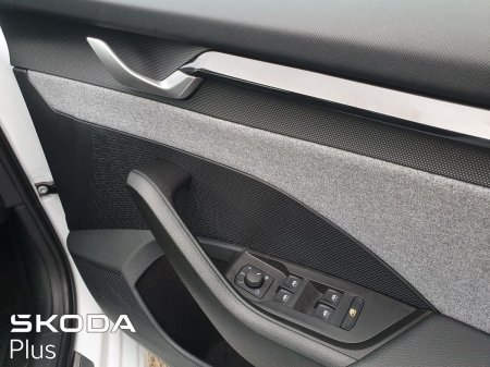 2025 Skoda Octavia - photo 24
