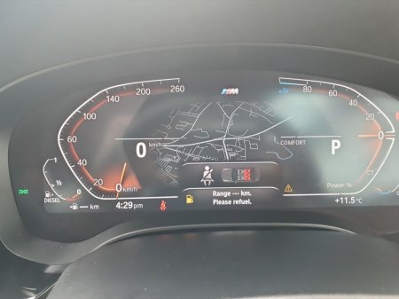 2022 BMW 5-Series - photo 9