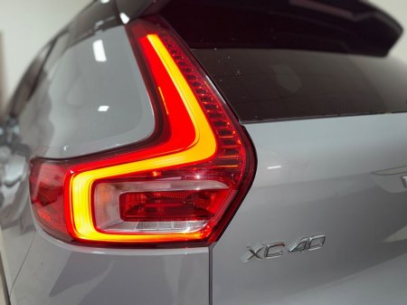 2023 Volvo XC40 - photo 8