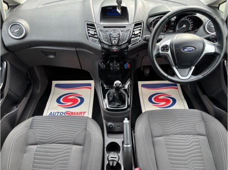 2016 Ford Fiesta - photo 12