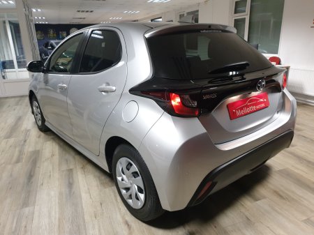 2021 Toyota Yaris - photo 6