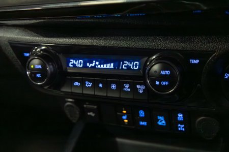 2025 Toyota Hilux - photo 22
