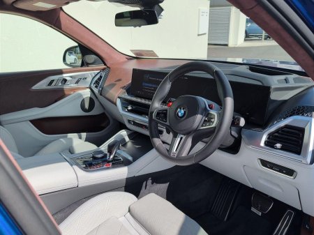 2025 BMW XM - photo 12