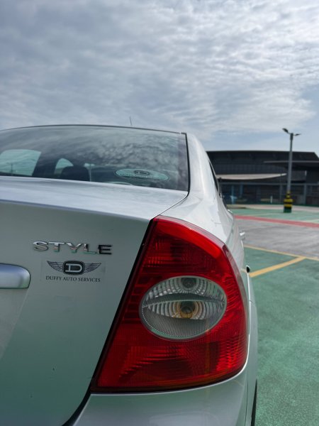 2009 Ford Focus - photo 13