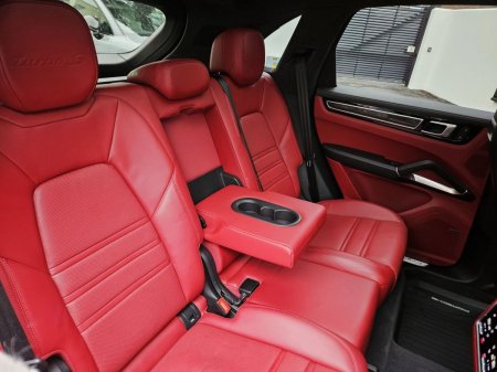 2023 Porsche Cayenne - photo 28