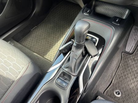 2025 Toyota Corolla - photo 11