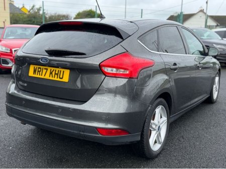 2017 Ford Focus - photo 6