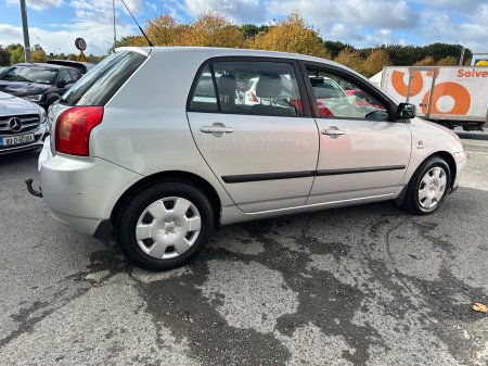 2004 Toyota Corolla - photo 7