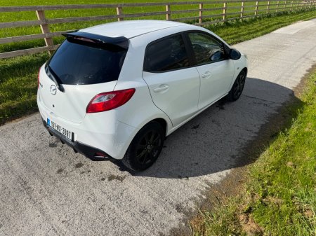 2015 Mazda Mazda2 - photo 8
