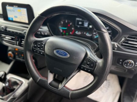 2019 Ford Focus - photo 12