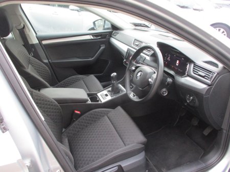 2023 Skoda Superb - photo 9