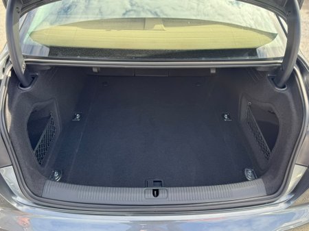 2017 Audi A4 - photo 24