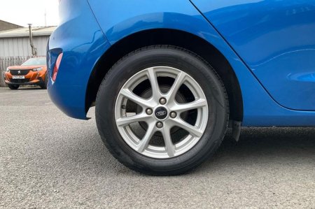 2019 Ford Fiesta - photo 8