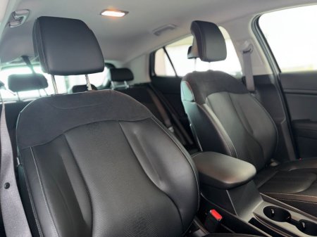 2025 Kia Sportage - photo 5