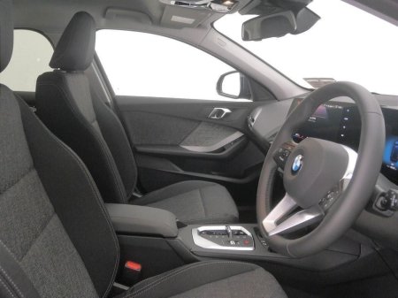 2026 BMW 1-Series - photo 11